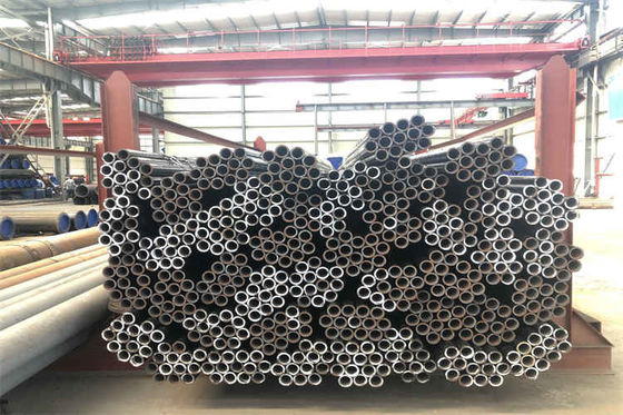 Tubo di acciaio senza saldatura in lega per il porto di Tianjin con spessore della parete 2 mm 60 mm