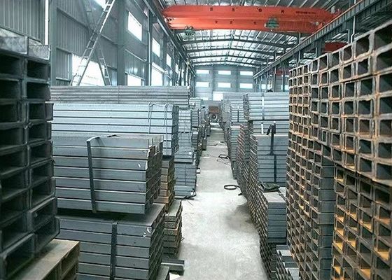 Sezioni tubolari in acciaio galvanizzato con diametro interno da 5 mm a 400 mm per applicazioni strutturali