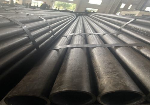 0.2-100mm Tubi in acciaio senza saldatura per trattamenti di superficie di piegatura disponibili