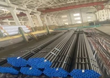 Spessore della parete personalizzato Tubo in acciaio per scambiatori di calore dipinto in nero per certificato EN industriale