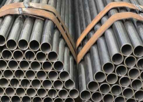Tubo in acciaio ERW con verniciatura superficiale Tolleranza di finitura e ispezione di terze parti disponibili