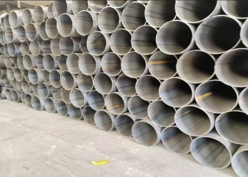 Tubo di acciaio galvanizzato ERW lunghezza 12M con tappi utilizzati nel trasporto di petrolio / gas naturale