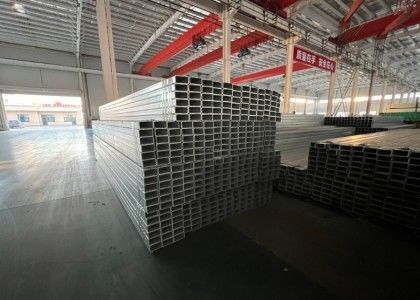 Profili tubulari in acciaio di lunghezza di 6 m con diametro interno di 1-20 mm per componenti strutturali e costruzioni solari