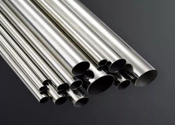 Tubi in acciaio inossidabile lunghezza 2500 mm con tecnica laminata a freddo