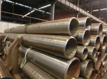 Sistema di tubi di acciaio in lega di fine piatto per esigenze industriali