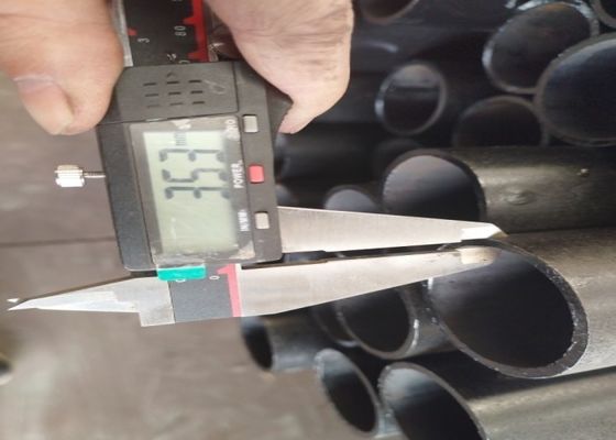 Servizio di lavorazione di tubi senza cuciture personalizzati con tolleranza ± 10% e perforazione