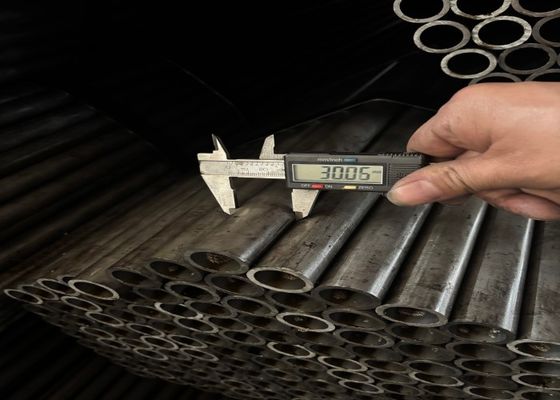 Scambiatore di calore industriale Tubo in acciaio con precisione a freddo senza soluzione di continuità per un trasferimento di calore ottimale