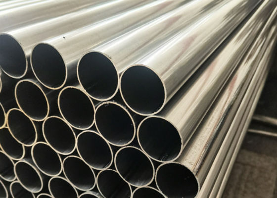 Tubo di acciaio ERW standard ASTM A500 per acciaio a bassa lega a forma rettangolare