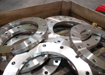 Anello flangiato industriale in acciaio da 1/2”-48” per connessione a sovrapposizione e flange con design standard ANSI