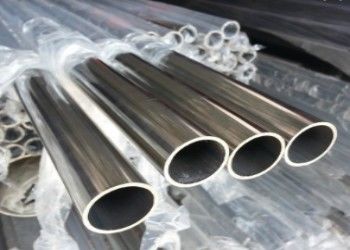 Tubi in acciaio inossidabile laminati a caldo con spessore 0,3 mm-150 mm e lunghezza 2000 mm-12000 mm per conformità ASTM A312