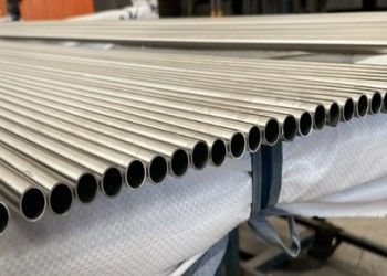 Tubo in acciaio inossidabile da 3000 mm di lunghezza ASTM A312 ASTM A269 per sistemi di scarico automobilistici