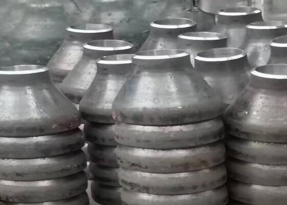 Fittings per tubi in acciaio di grado WPB con elevata resistenza alla corrosione e personalizzazione OEM per vari settori