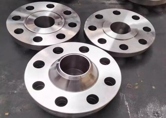 Flange in acciaio resistente alla corrosione forgiate di precisione per connessioni sicure alle tubazioni