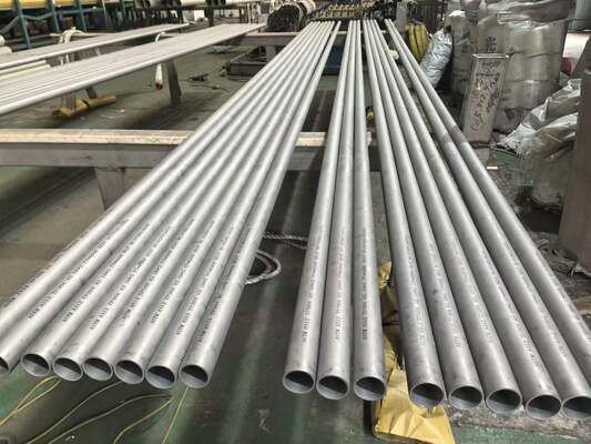 Tubo in acciaio senza cuciture con spessore della parete da 2 mm a 60 mm rivestimento FBE e lunghezza personalizzata per applicazioni industriali