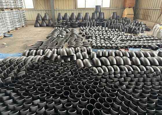 Raccordi in acciaio al carbonio laminati a caldo con pressione nominale da 150 PSI a 2500 PSI per applicazioni Oil & Gas
