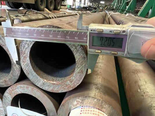 Tubo in acciaio per scambiatori di calore a freddo con spessore della parete 0,7-30 mm e forma rotonda per il trasferimento di calore industriale